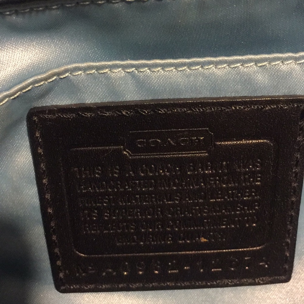 Coach - Picture 5 of 6